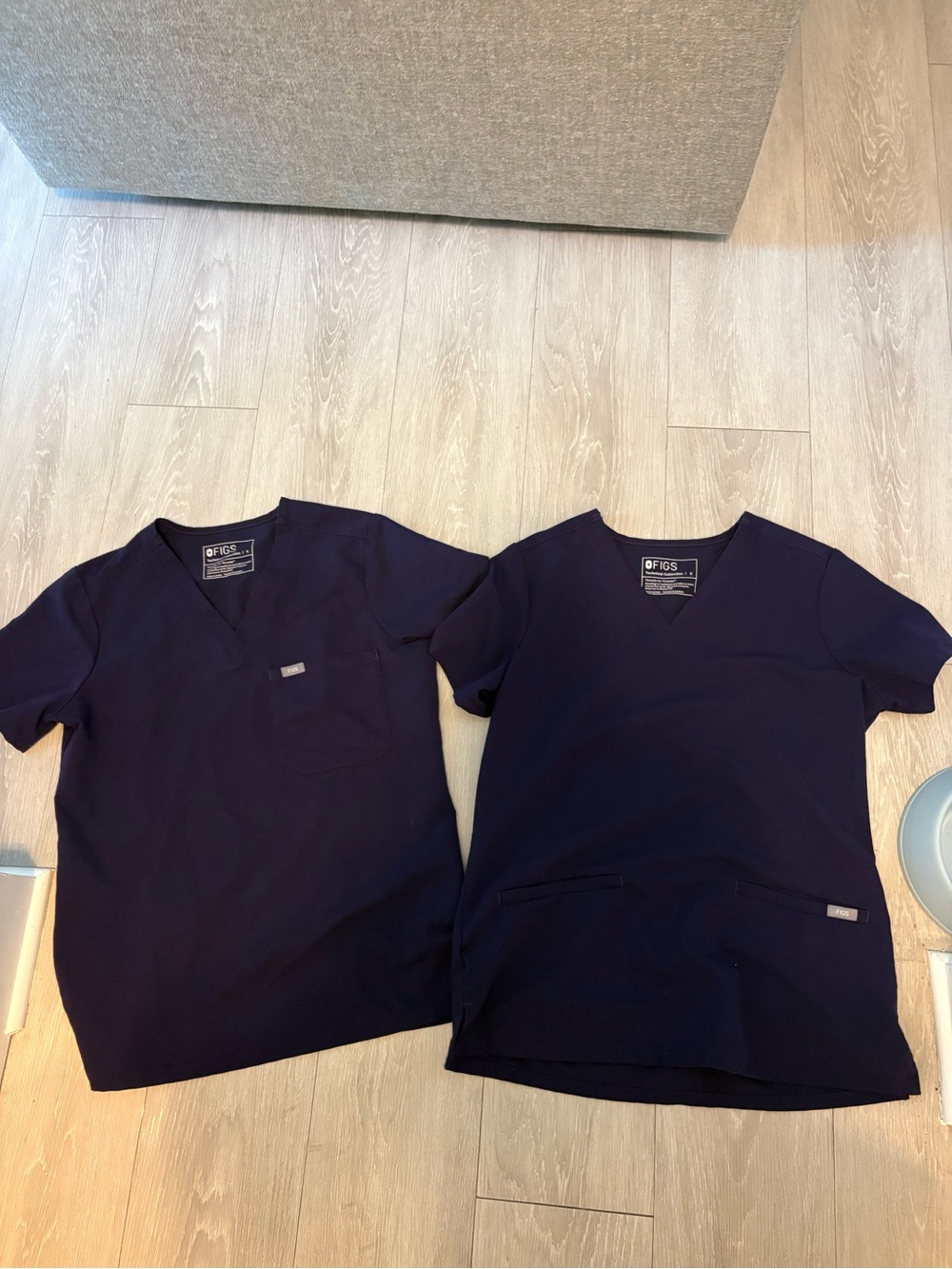 Figs Purple Jam Women’s Scrub Tops (2)
